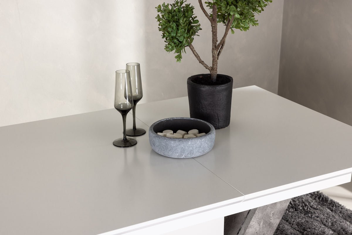 Esstisch Sihana - in edler und markanter Optik