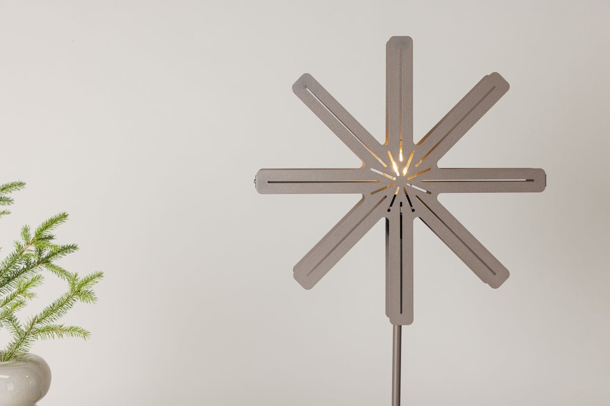 Weihnachtliche Stehleuchte Levi - in 2 verschiedenen Höhen