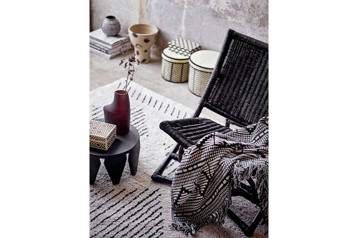 Überwurfdecke Alva – Schwarz, aus recycelter Baumwolle