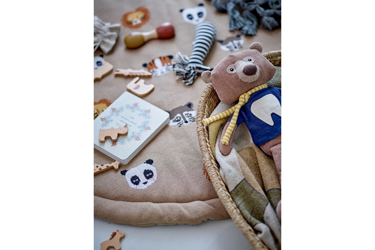 Spielmatte Nila – gestrickte Baumwollmatte mit Tiermotiv