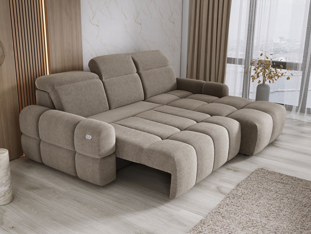 Designer Sofa Arosa L mit elektrischer Schlaffunktion in Bouclé