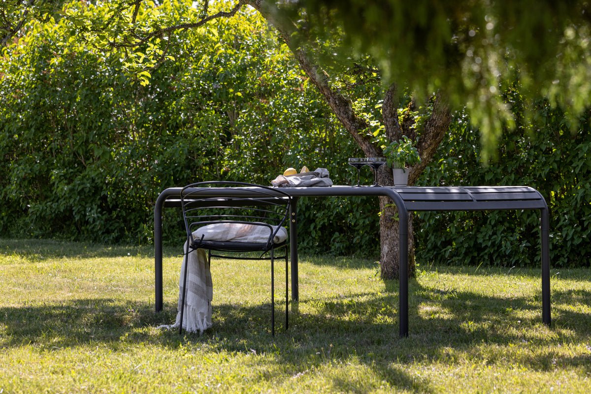 Gartentisch Melura - leicht, robust und wetterbeständig