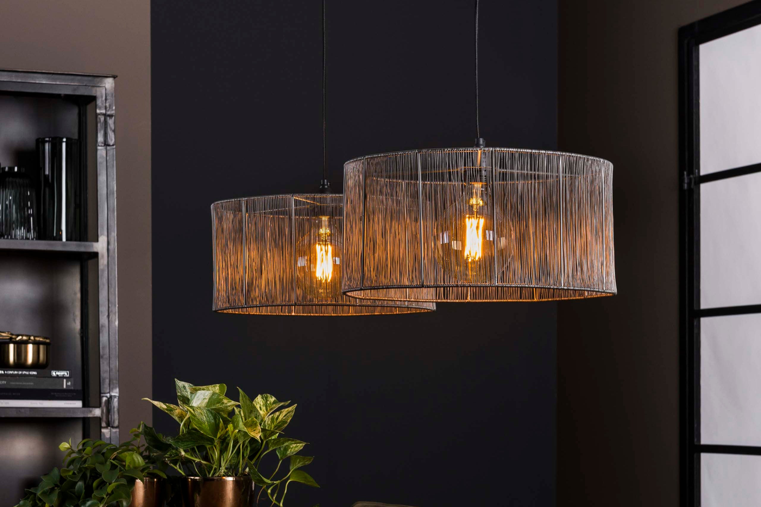 Pendelleuchte „Candela“ – 2 Leuchten mit geflochtenem Lampenschirm aus Schwarznickel