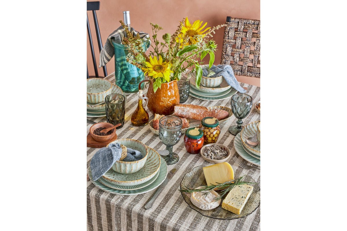 Teller Coria – aus Steingut gefertigt