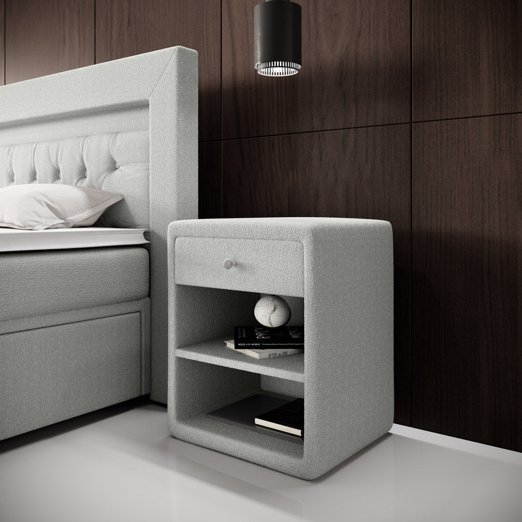 Designer Nachttisch Amy in Bouclé