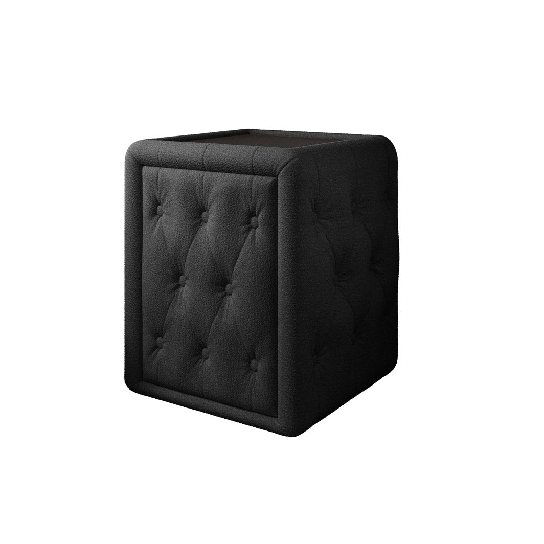 Designer Nachttisch Josy in Bouclé