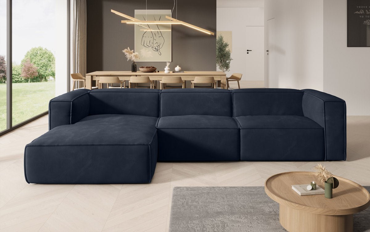 Designer Sofa Comfy in Samt