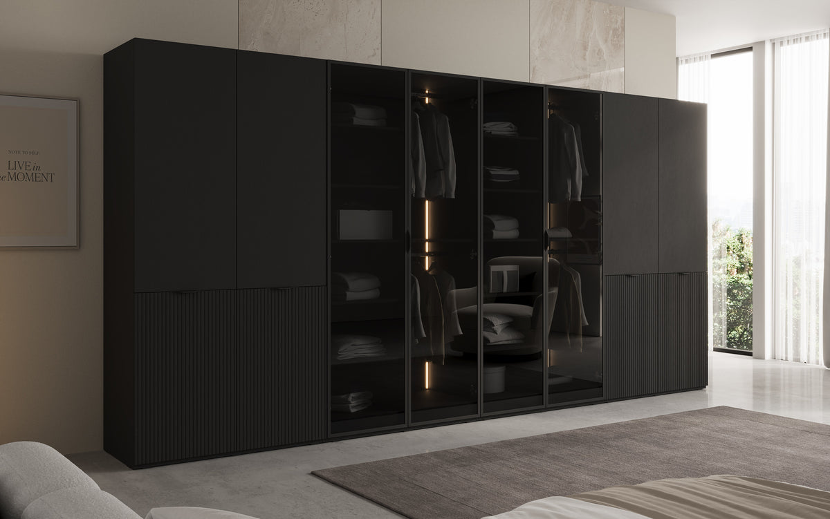 Moduro Verno – Modularer Design-Kleiderschrank mit Glas- und Strukturfront