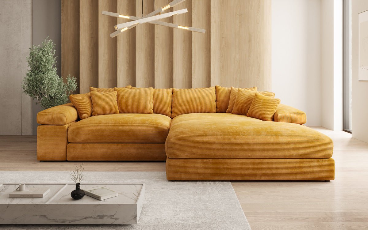 Designer Sofa Bernardo mit breiter Ottomane in Cord