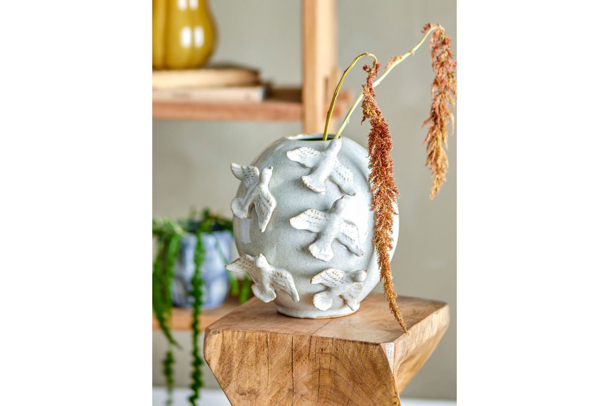 Vase „Anira“ – Naturfarbenes Steingut