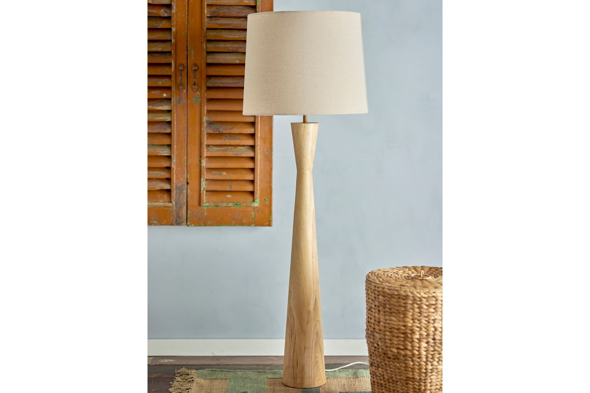 Stehlampe Calen – Gummibaumholz mit Leinenschirm