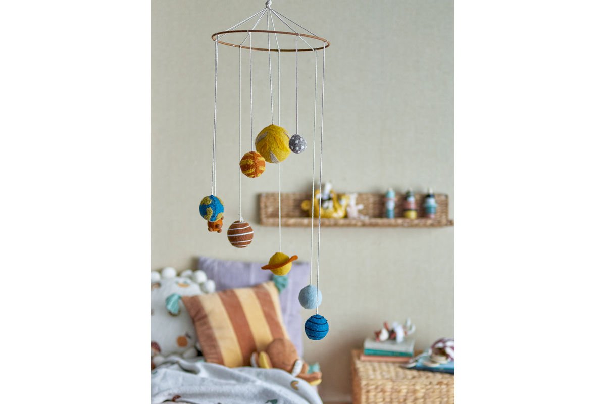 Kinder-Mobile „Cosmi“ – Bunte Baumwolle