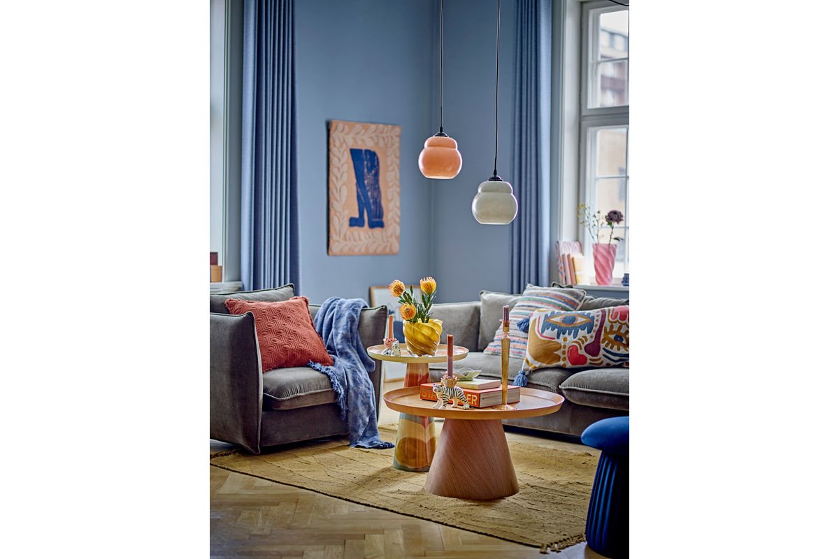 Zierkissen Tavira – Stickdesign in warmem Orangeton