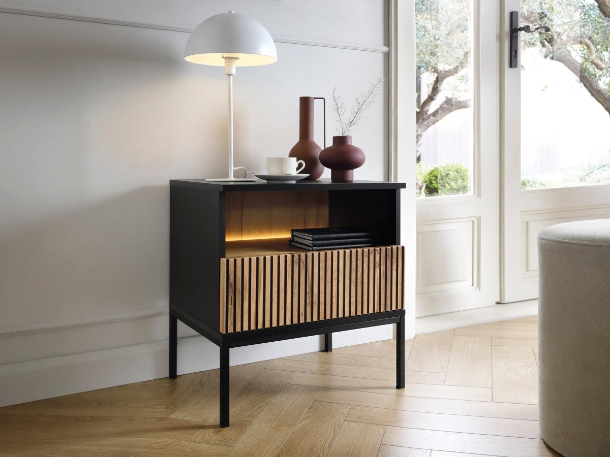 Designer Nachttisch Nayra inkl. LED