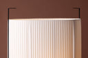 Stehlampe Solva – Hohe Stofflampe in Beige mit schwarzem Metallgestell (Höhe 80 cm)