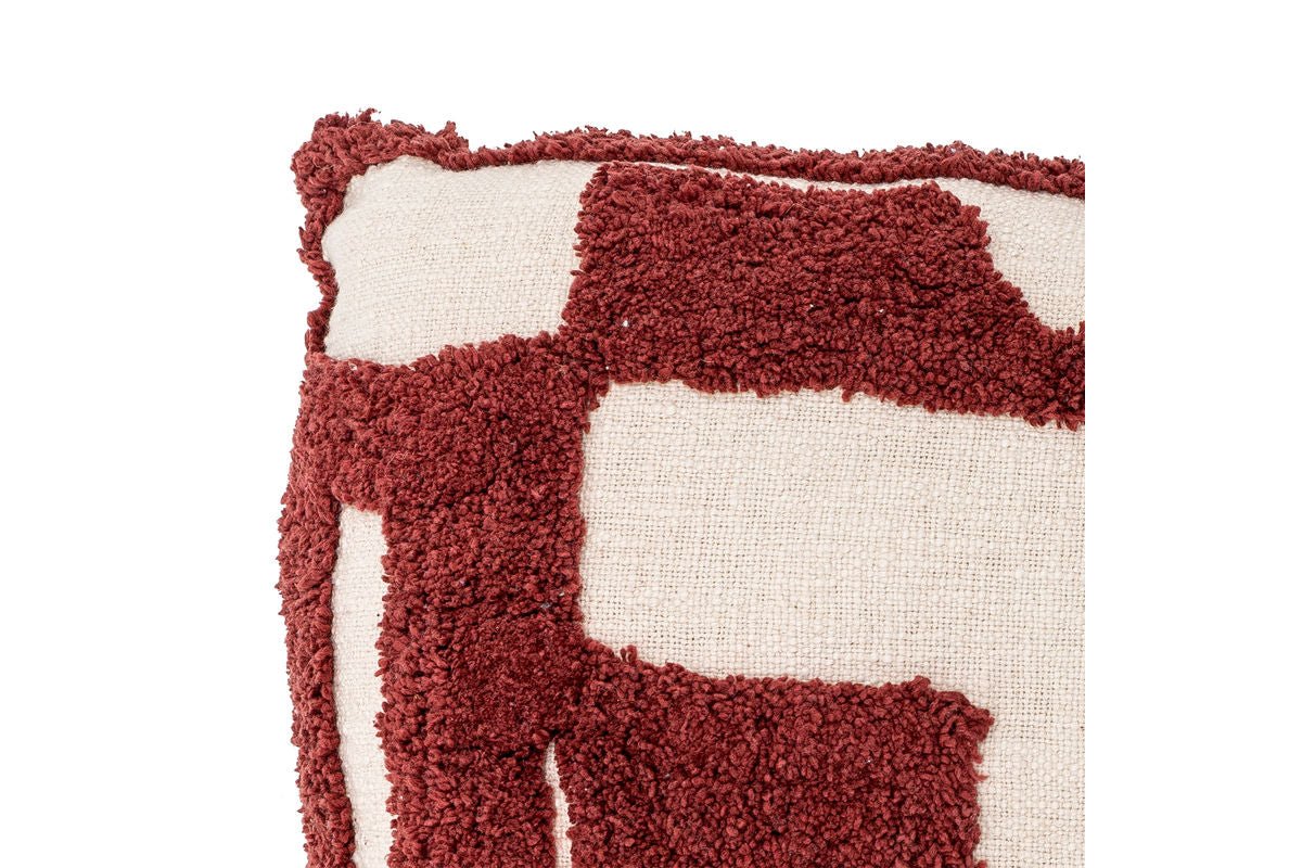 Zierkissen Cordoba – Abstraktes Tufting-Design in Bordeauxrot