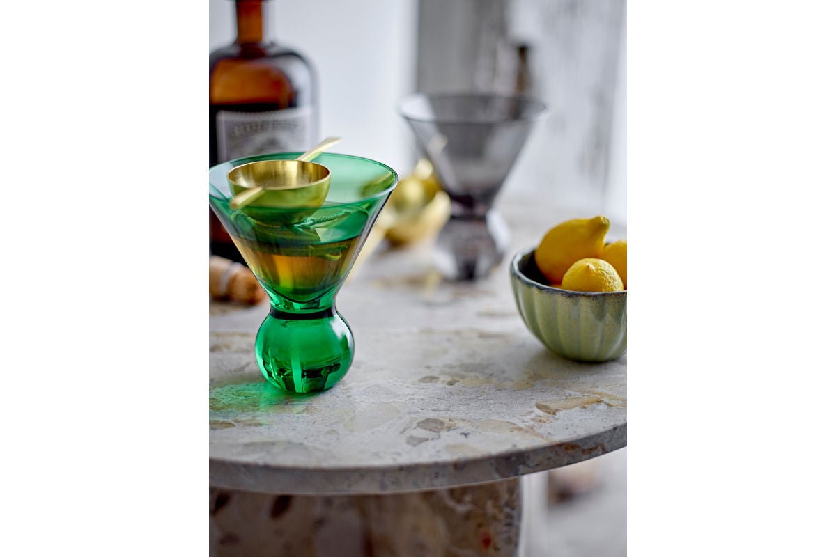 Cocktailgläser Elvo – farbiges Glas mit skulpturaler Form (4er-Set)