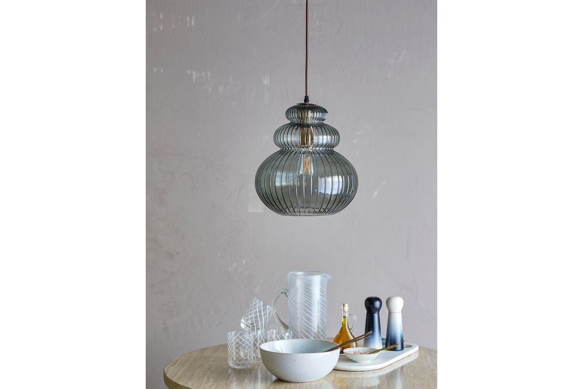 Pendelleuchte Dana – Graues Glas mit goldener Fassung