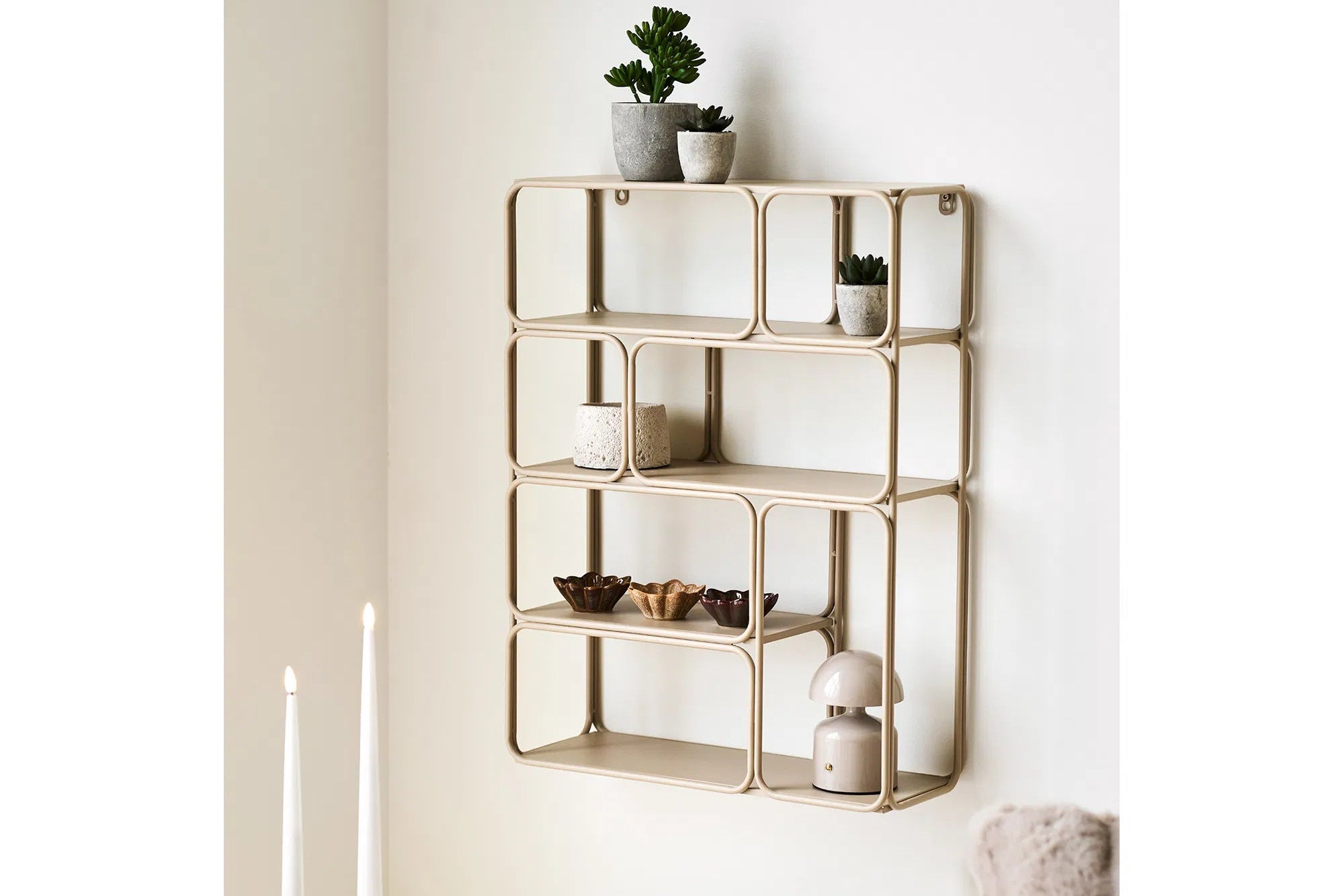 Wandregal Corvella – aus Metall in Beige