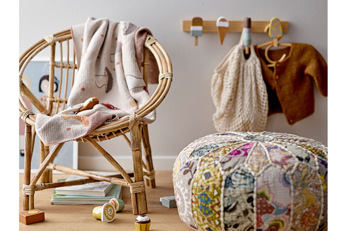 Kinder Garderobe Vika – in Holzoptik mit Eistüten-Motiv