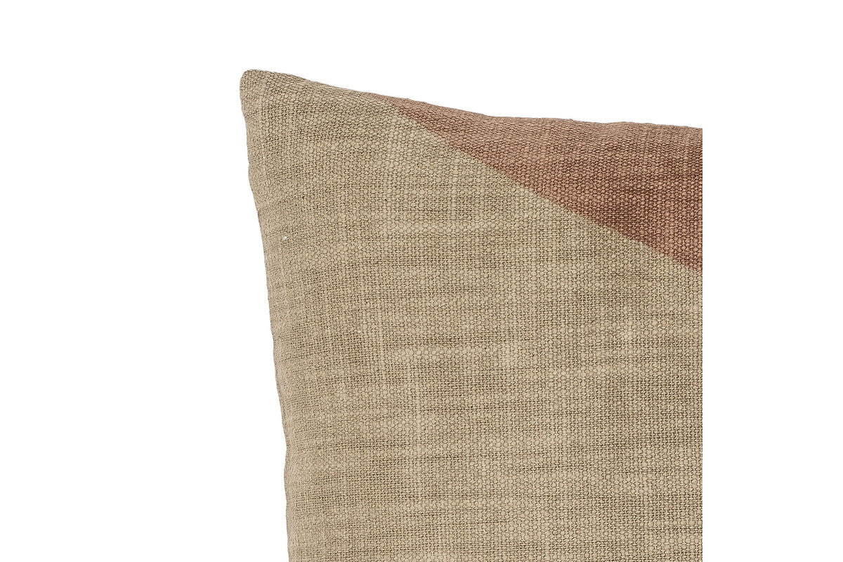 Zierkissen Lova – Baumwollkissen in Braun mit Struktur und Print