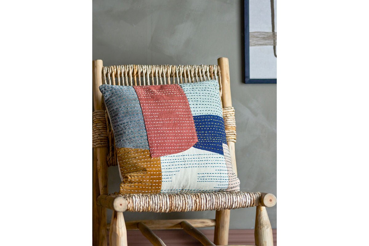 Zierkissen Bolzano – Musterdesign mit feiner Stickerei