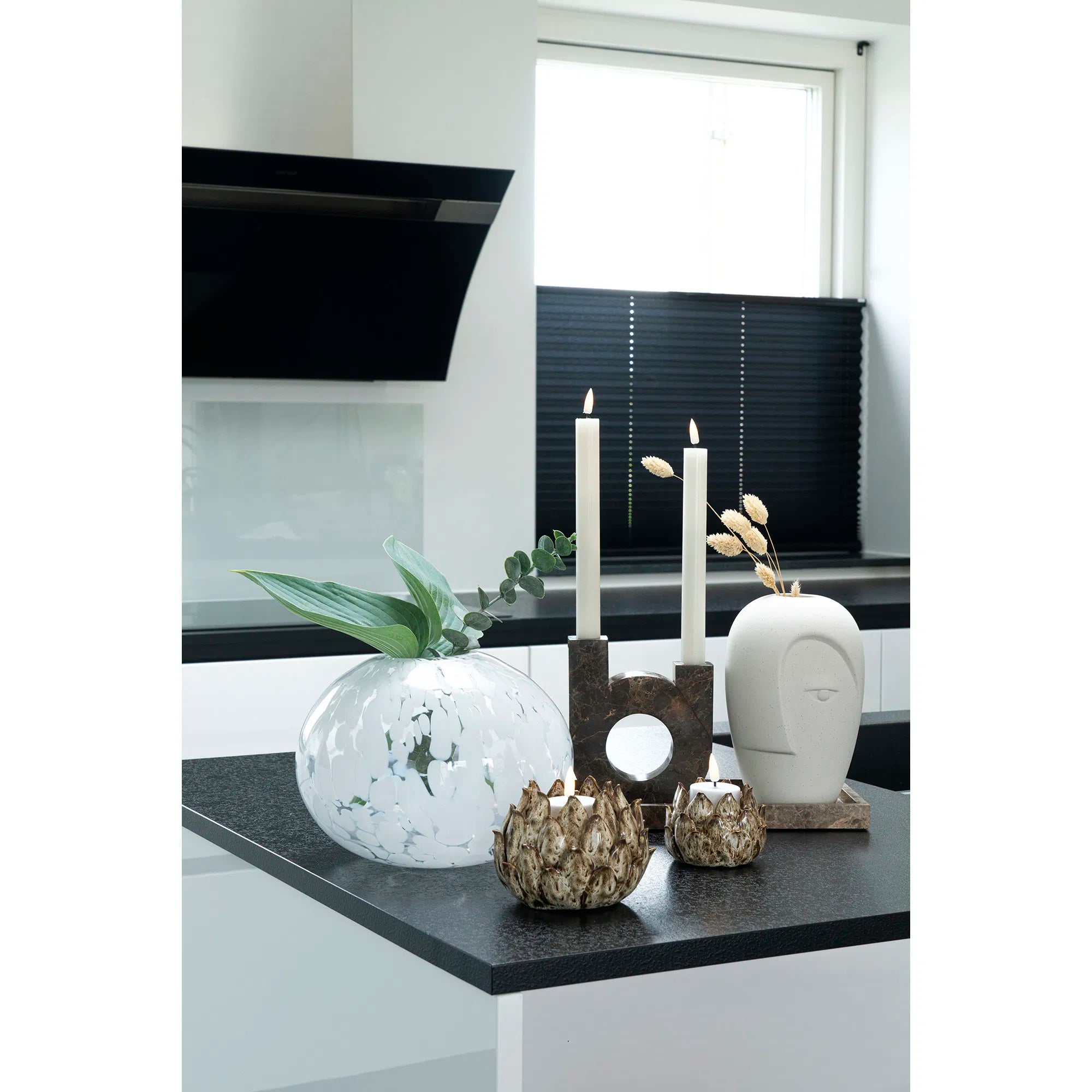 Vase „Elyra“ – Sandfarbenes Keramik-Design