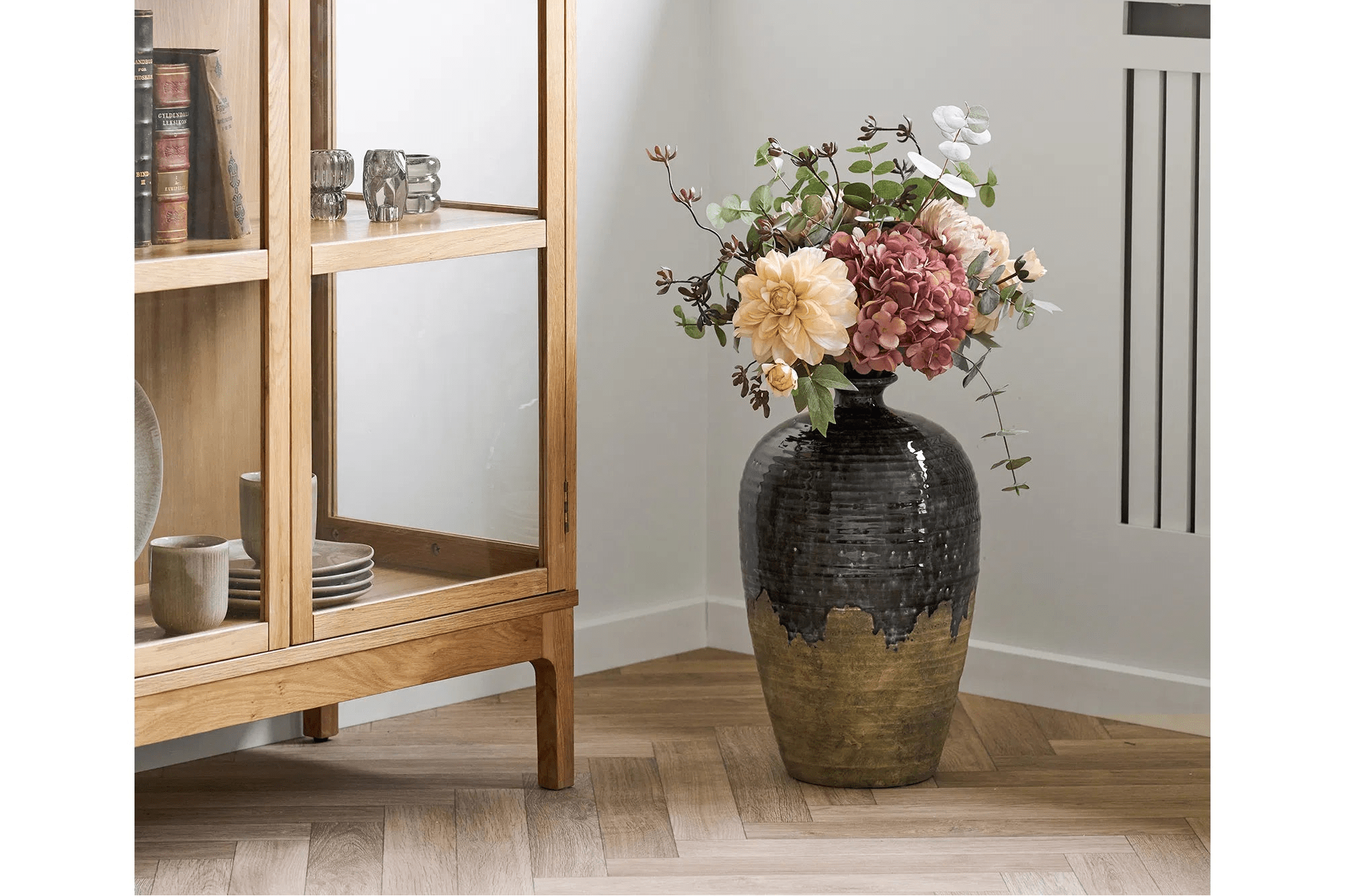 Vase Serevia – edle Keramikvase in Dunkelblau