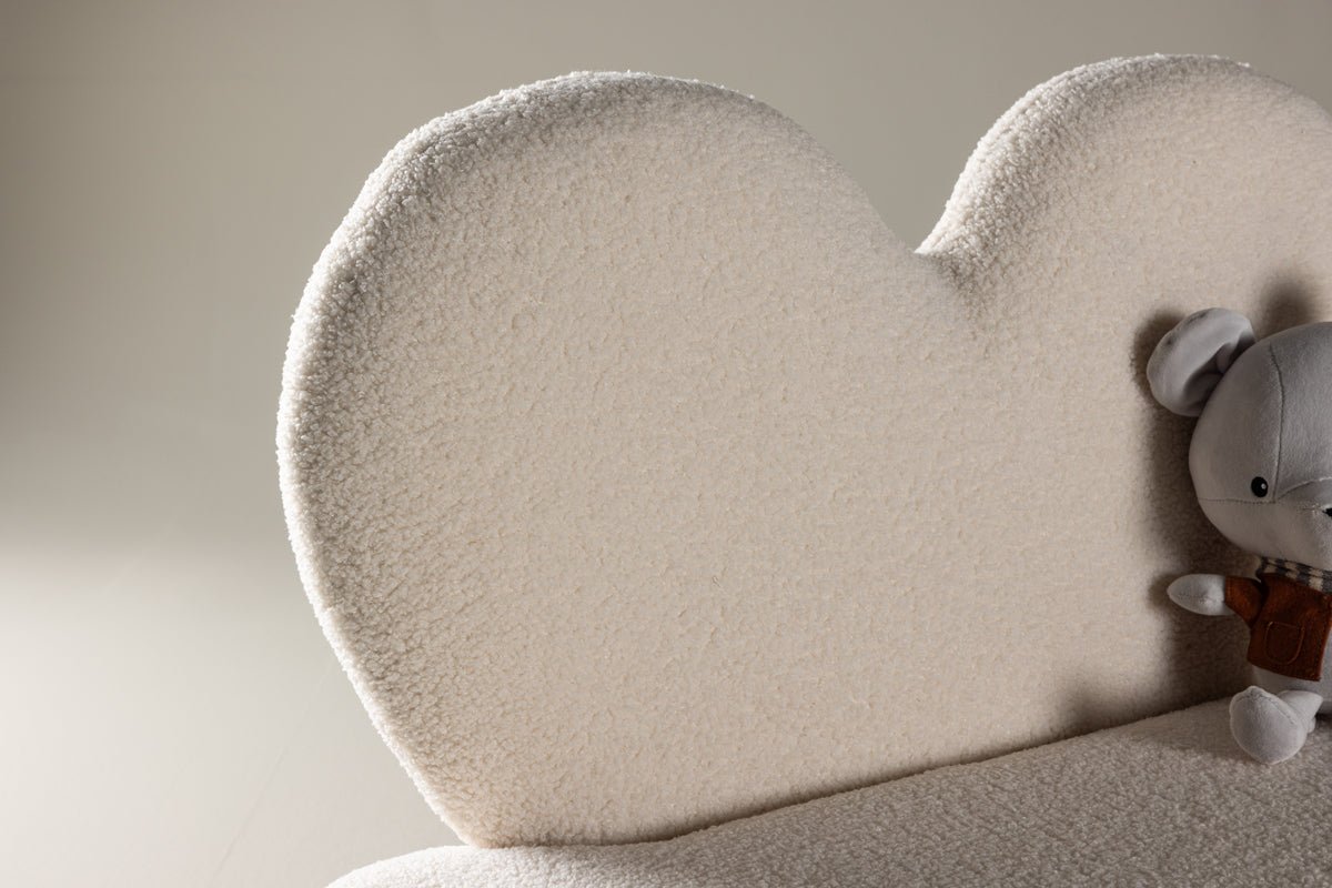 Kindersofa Miela – Herzförmiger 2-Sitzer in Weiß mit Teddybezug