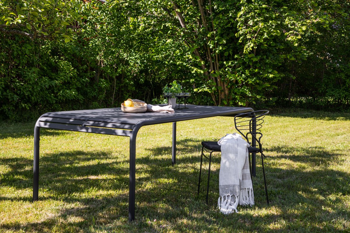 Gartentisch Melura - leicht, robust und wetterbeständig