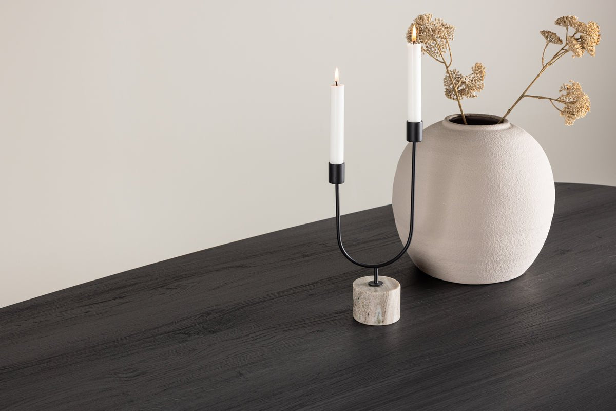 Esstisch  Oaky - ein eleganter Tisch in ovaler Form