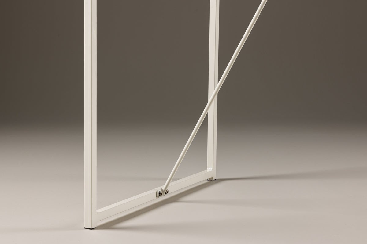 Esstisch Oliana -  im minimalistischen, skandinavischen Design