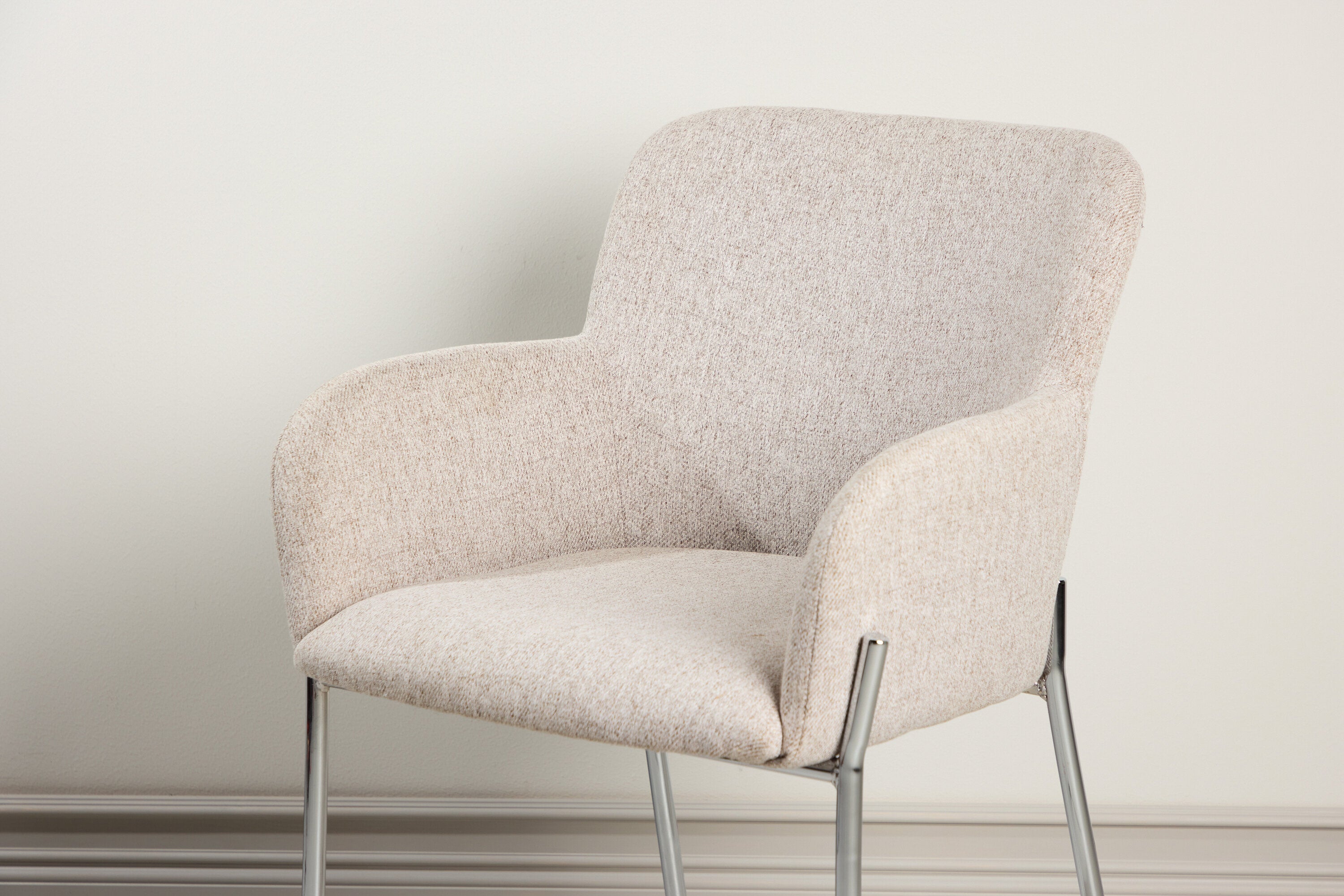 Stuhl Helora in Beige aus Polyester-Leinen