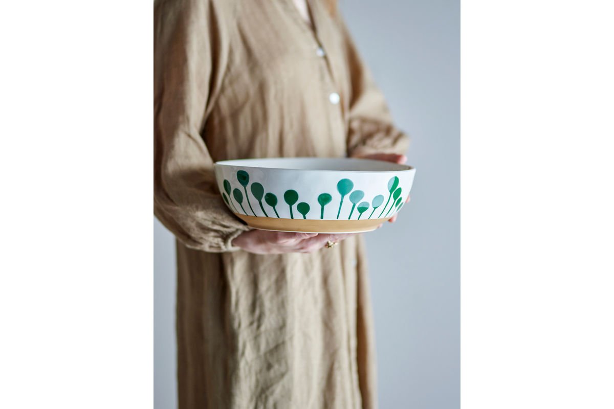 Schale Mireya – Handbemaltes Steingut mit floralem Punktmuster