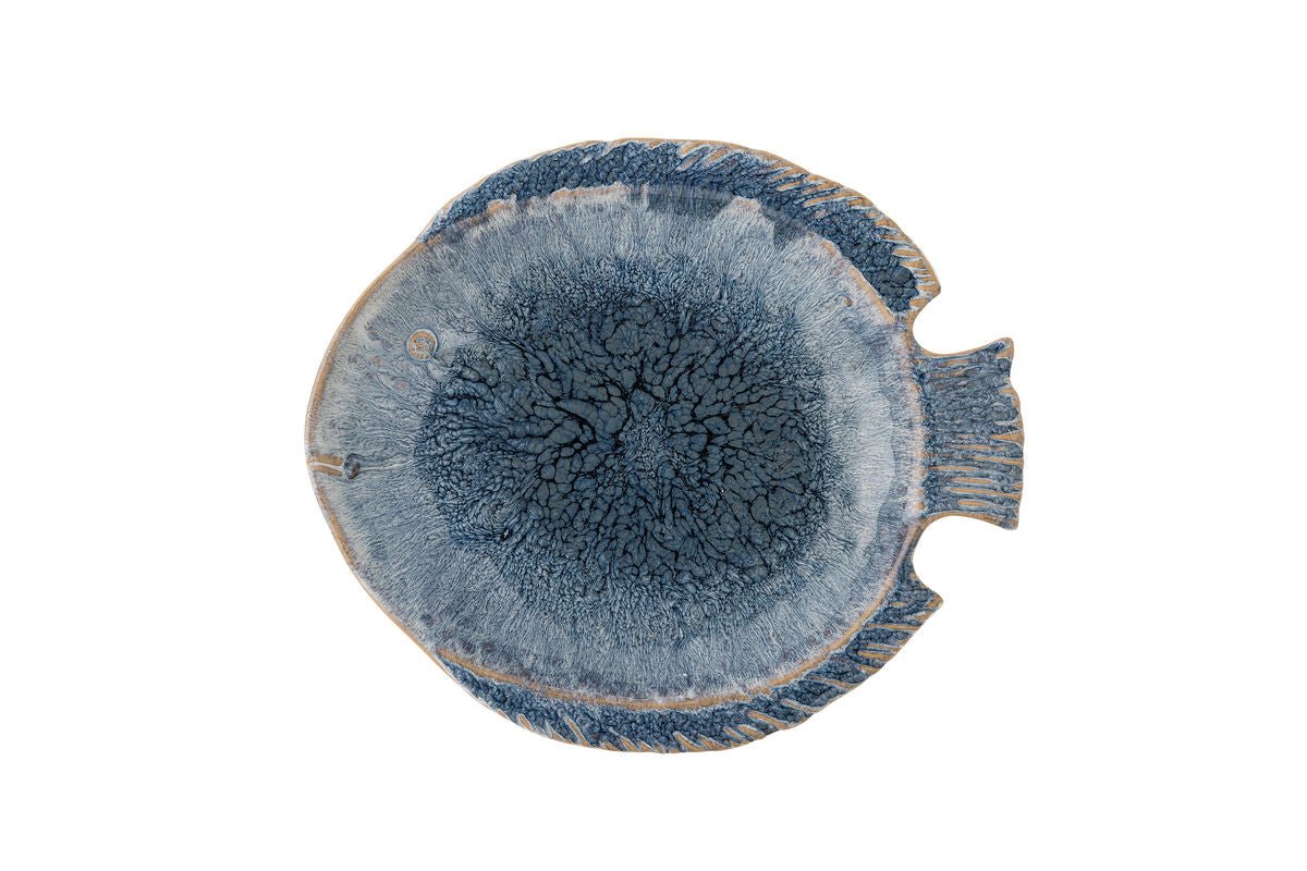 Servierplatte Jule – Fischform aus Steingut mit reaktiver Glasur
