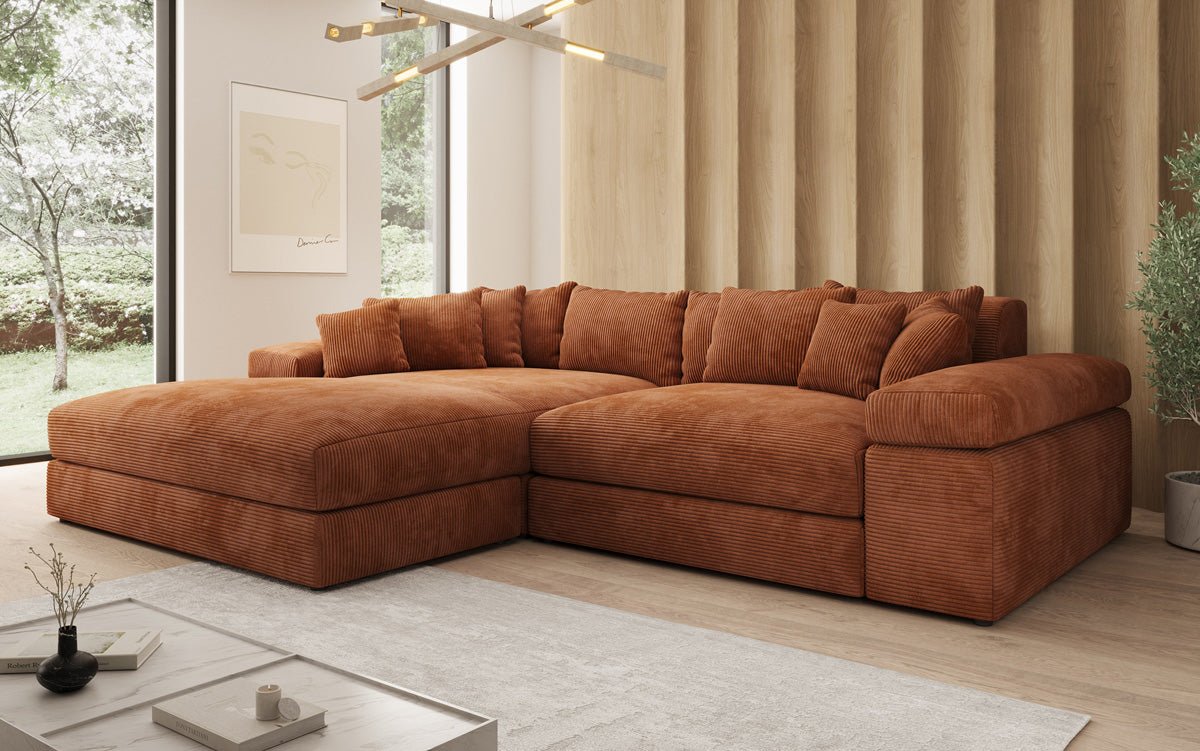 Designer Sofa Bernardo mit breiter Ottomane in Cord