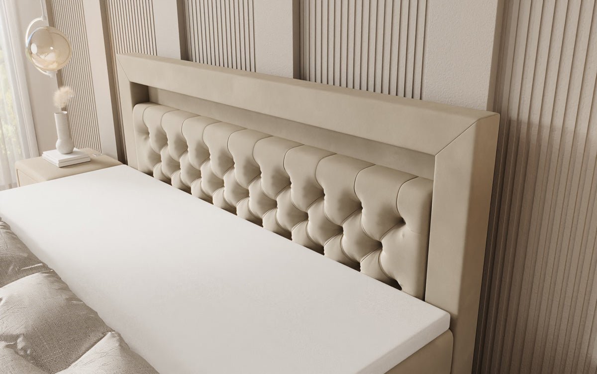 Boxspringbett Menzogna mit Schwebeoptik und LED in Samt