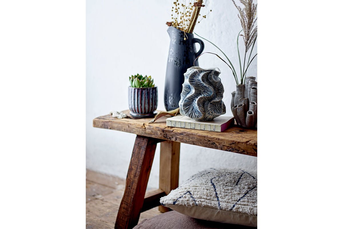 Vase „Noira“ – Steingut in Schwarz
