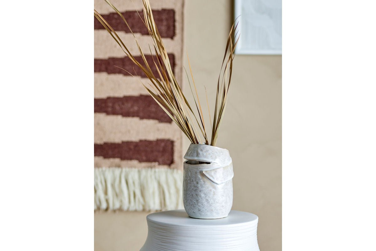 Vase „Eluna“ – Naturfarbenes Steingut