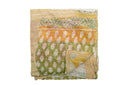 Tagesdecke Kalima – Handgefertigter Sari-Quilt in Gelb