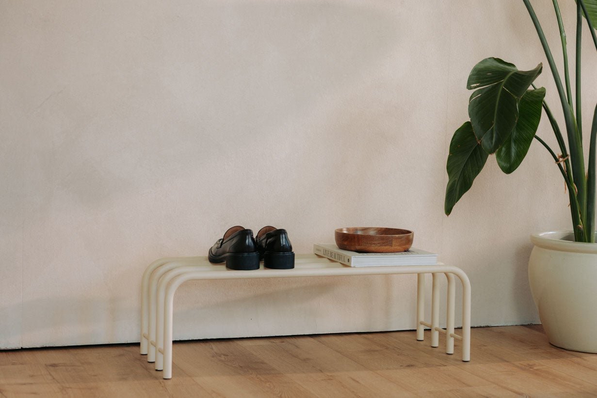 Schuhregal Camo – Edelstahl Design in Schwarz, Cashew oder Weiß